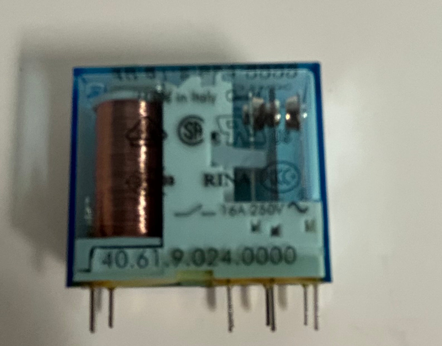 Finder 40.61.9.024.0000 SPDT PCB Mount Relay