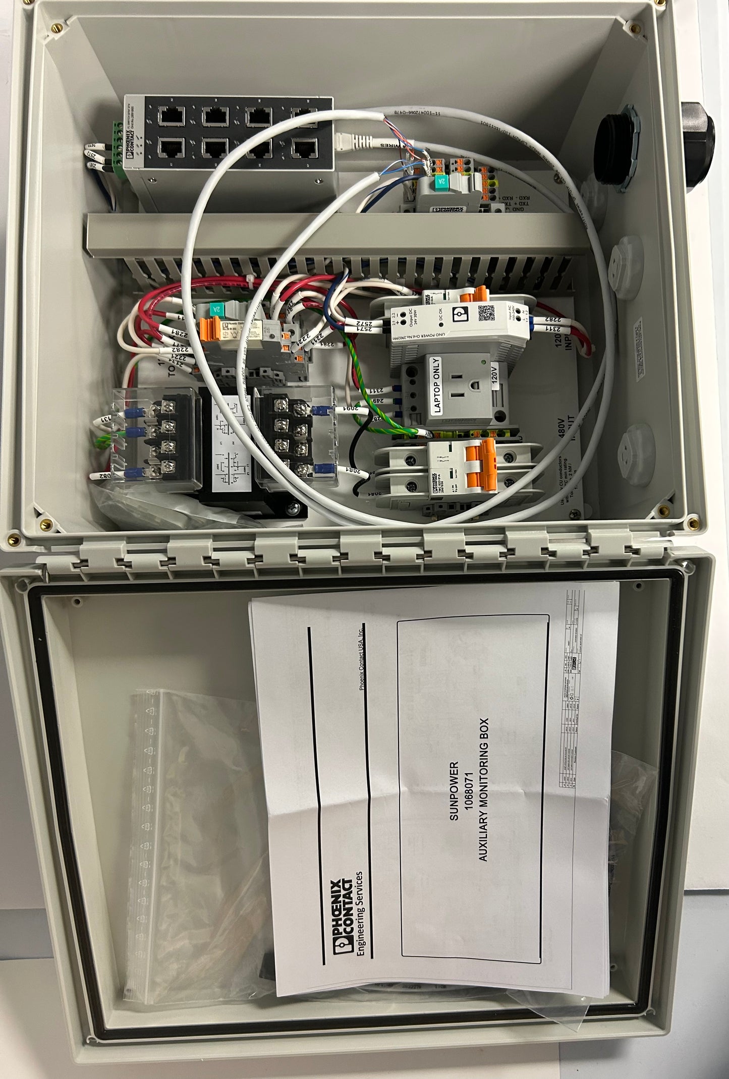 SunPower 527966 Solar Controller Box w/ Phoenix Contact 1068071