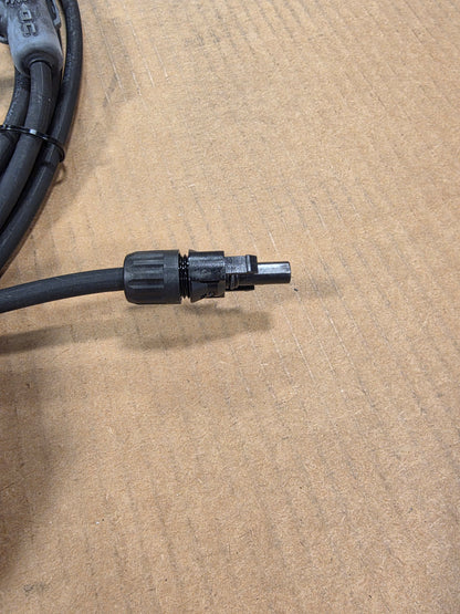 Shoals, Helix DC 3 String Combiner whip, Male input, Fused @ 15A, MC4 Female output