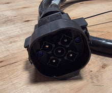 Sunpower Helix AC connector, Inner
